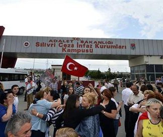 Hamza Yalçın Yazdı: Balyoz ve Ergenekon Davaları Üzerine