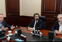 Hasan Kaçan saray soytarılığına devam ediyor
