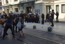 Kadıköy’de Eylem Yapan Liselilere Polis Saldırdı!