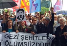 Ethem Sarısülük ve Mehmet Ayvalıtaş Mezarlarında Anıldı