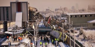 Yine Bir Tren Kazası Daha: 9 Ölü 34 Yaralı