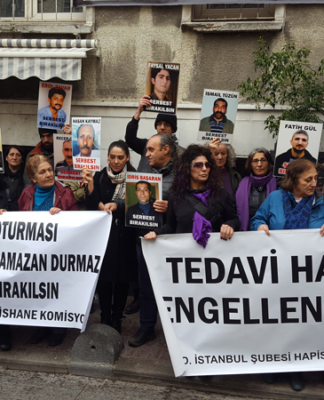 357. F Oturması: “Hasta Tutsaklar Serbest Bırakılsın!”