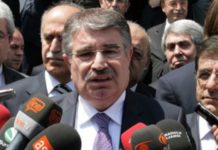 Eski AKP’li İdris Naim Şahin CHP’den Aday Mı?