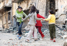 BUGÜN 23 NİSAN NEŞE DOL(M)UYOR İNSAN