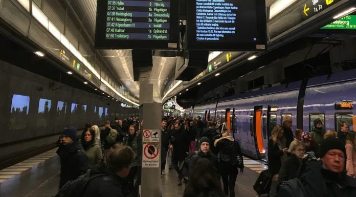 Danimarkalı tren sürücüleri greve gitti!