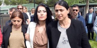 Ayşe Öğretmen Hapishaneye Girdi