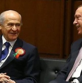 Bahçeli’den Saldırıyı Üstlenen İfadeler: “O adama yumruk attıracak kadar ne yaptın sen Kemal Kılıçdaroğlu”