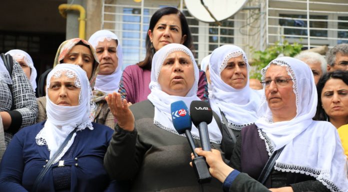 Tutsak Anneleri: “Tecrit kırılana kadar 24 saat sokakta olacağız.”