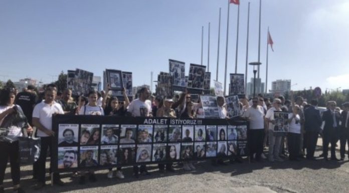 Adalet Kelimesi Bir Kez Daha Mahkeme Salonlarında Süs Olarak Yerini Aldı