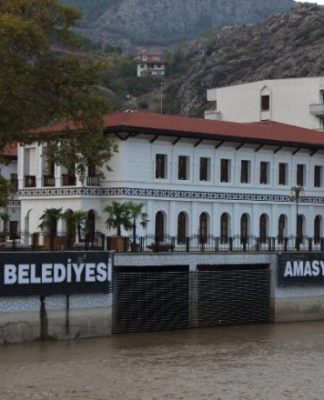 AKP’li Belediye İçme Suyunu HES’lere Satıp Halka Kuyu Suyu İçirmiş