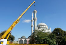 Minaresi yıkılan camide bile eksik demir kullanılmış