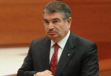 Vatandaşa “Takla At” Diyen Eski Bakan İdris Naim, Saadet Partisi’yle Yeniden Siyasete Döndü