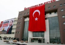 Belediyenin hırsız avukatı belediye başkan yardımcısı oldu