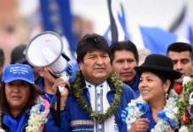 Morales’in evi basıldı, hakkında yakalama kararı çıkarıldı. Morales, “kaçmak için hiçbir sebebim yok” dedi