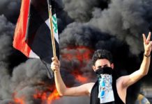 Irak’ta yoksul halk, 3 milletvekilinin evini yaktı