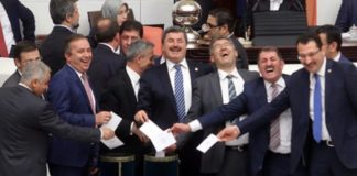 AKP’den yeni kanun teklifi: Ailelerinin giderlerini de halk karşılayacak!