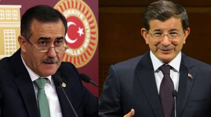 Parti Kurulmadan İlk Ayrılık Yaşandı
