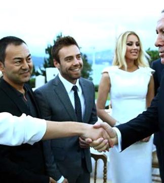 Yandaş Sanatçıdan Dalkavukluk