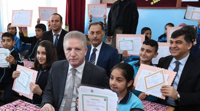 Antep Valisi’nden Garip ve Milliyetçi Yorum: Başarısız ve Suriyeliler Sınava Girmesin