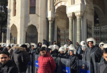 İstanbul Üniversitesi’nde Ögrencilere Polis Saldırdı