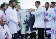 Küba, dayanışma amacıyla ilk doktor ekibini İtalya’ya gönderdi