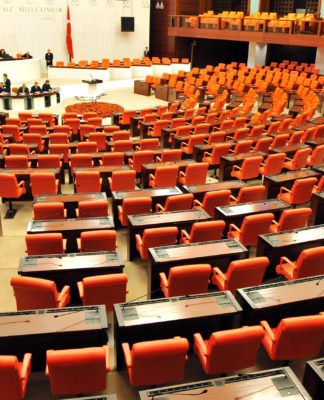 Koronavirüs önlemleri: Tüm yargılamalar durduruldu