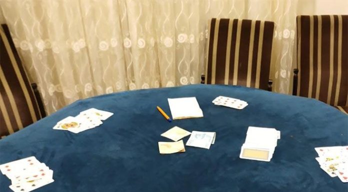 Bolu’da kahvehanede oynayamayınca eve kumarhane kurdular