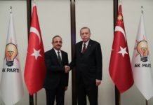 Kentlere dair koronavirüs ayrıntıları kimseye verilmezken nasıl oluyor da bu bilgilere AKP İl Başkanı erişebiliyor?