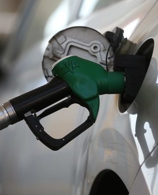 Salgın günlerinde petrol ve motorine zam geldi