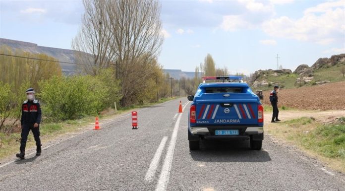 Köyde toplu cenaze namazı kılındı, vaka sayısı hızla artıyor