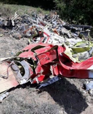 Ankara’da eğitim uçağı düştü