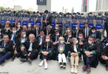AKP’nin polisleri, avukatların yürüyüşünü şiddet kullanarak engelledi