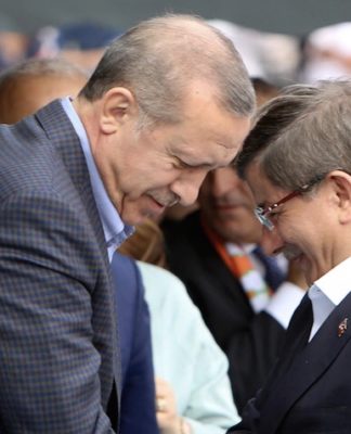 Erdoğan, Davutoğlu’nun üniversitesinin faaliyet iznini kaldırdı