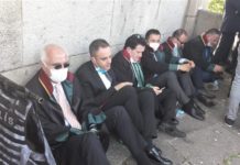 Komisyona girmek isteyen avukatlar Meclis’e bile alınmadı!