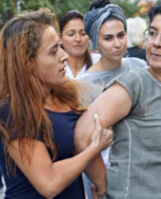 Acun Karadağ evi basılarak gözaltına alındı. İşte evinden ele geçirilen kitaplar (!)