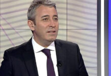 “Kadınlar futbolda olmamalı” diyen cinsiyetçi spiker, programdan ayrıldı