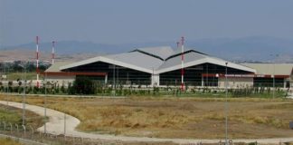 60 milyon liraya yapılan havalimanına yolcu potansiyeli olmadığından 5 aydır uçak inmiyor