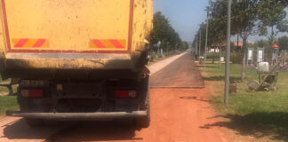 AKP’nin beton sevgisi bitmiyor: AKP’li belediye doğal yürüyüş yoluna asfalt döktü!