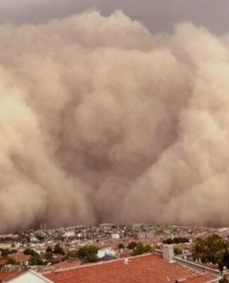Polatlı’da kum fırtınası: Halka sokağa çıkmama çağrısı yapıldı