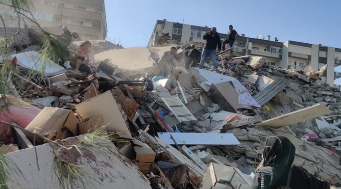 AFAD açıkladı: Depremde en az 4 kişi yaşamını yitirirken, 120 kişi de yaralandı