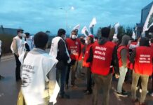 Sendikaya üye oldukları için ücretsiz izin dayatılan işçiler direnişe geçti!