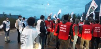 Sendikaya üye oldukları için ücretsiz izin dayatılan işçiler direnişe geçti!