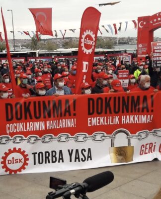 Emekçilerin Torba Yasa’ya tepkisi sonuç verdi: Kıdem tazminatı ve esnek çalışma saatlerini kapsayan maddeler geri çekildi