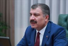 Sağlık emekçileri ve aileleri: “Fahrettin Koca istifa”