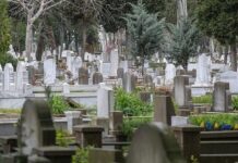 İstanbul’da mezar yerleri karaborsaya düştü: 2 milyon TL’ye satıyorlar