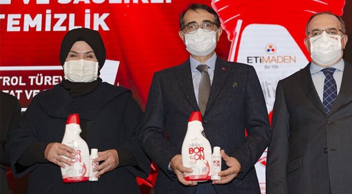 Enerji Bakanı, mineralli temizlik ürünü tanıttı!