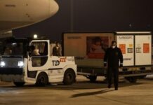 Covid-19 aşısı Türkiye’ye geldi