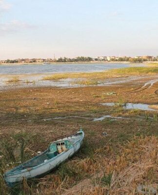 Beyşehir Gölü kurumaya başladı: Su 50 metre çekildi