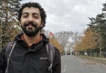 Boğaziçi eylemlerinde tutuklanan öğrenci Anıl Akyüz, ALES sınavına elleri kelepçeli getirildi!