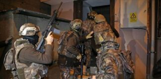 AKP zayıfladıkça muhalefeti bölmek için HDP’ye saldırıyor: 40 ilde 718 gözaltı